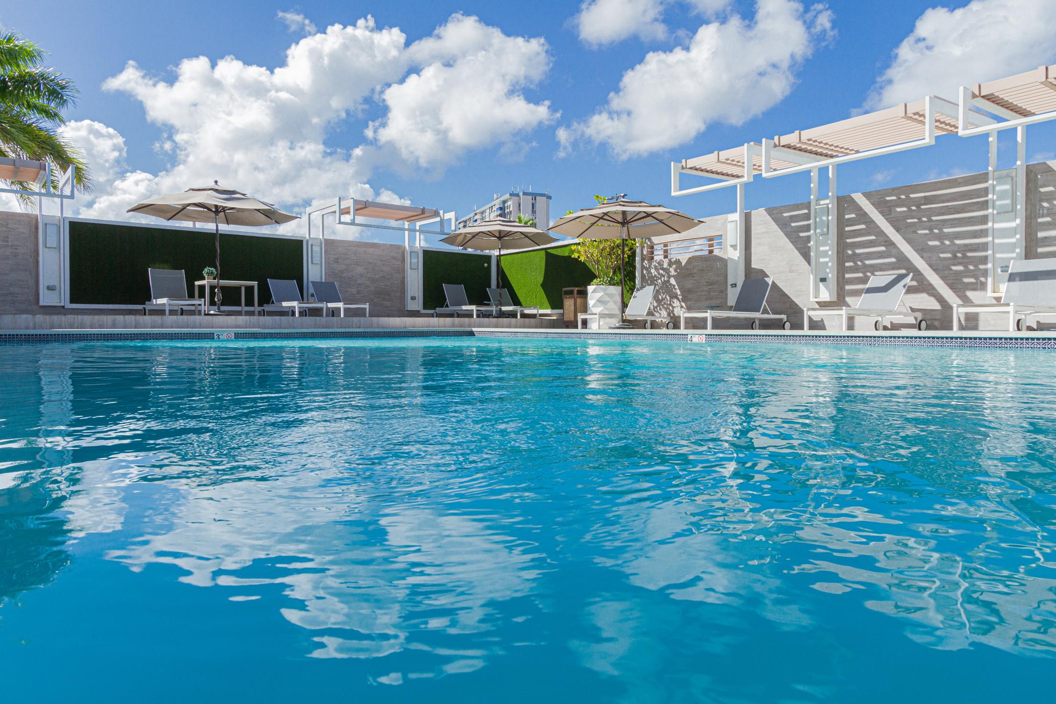 Tryp By Wyndham Isla Verde Сан-Хуан Экстерьер фото